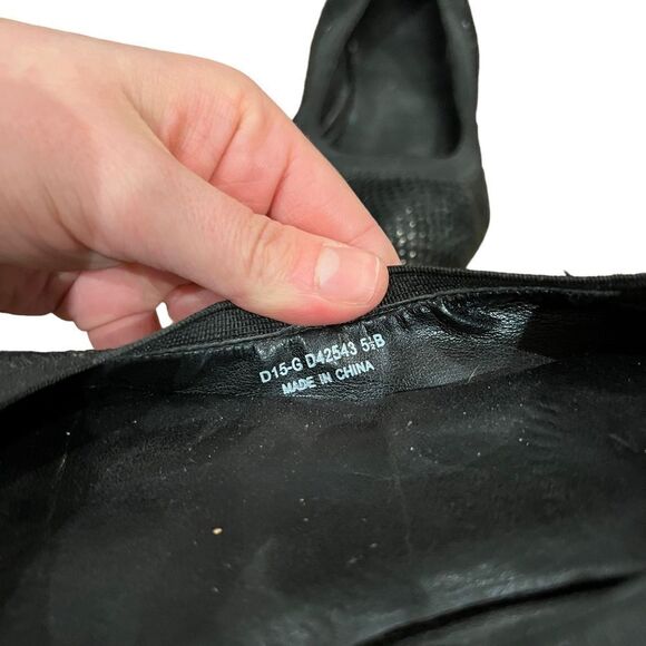 3 for $30! Cole haan black ballet flats - Picture 6 of 7